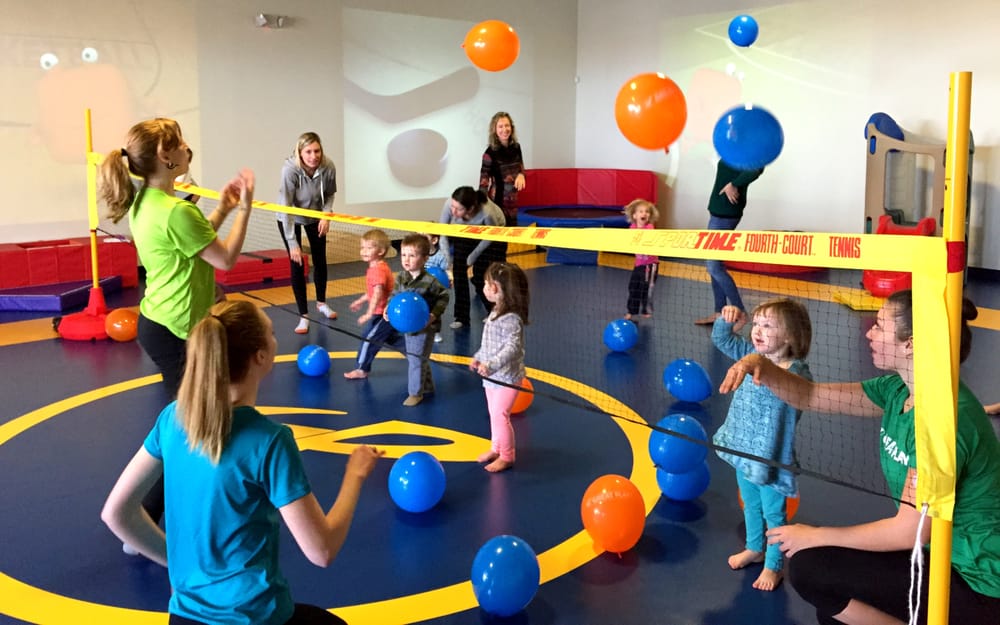 00000-36 Balloon volleyball