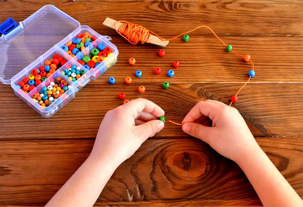 Easy-And-Unique-Threading-Beads-Activities-For-Preschoolers Bead stringing